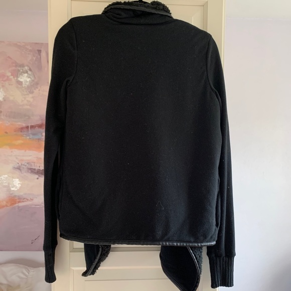 Abercrombie and Fitch cardigan - Picture 6 of 8